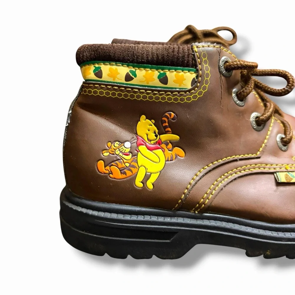 vintage Winnie The Pooh‎ And Tiger child's Boots Size 10 Skid Proof Disney Y2k